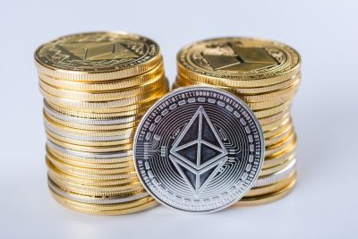 Ethereum vs. Solana: Which Has the Bigger Upside by 2026?