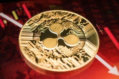 XRP Lost Over 45% Since July Peak: Can $1B ETF Momentum Reverse the Slide?