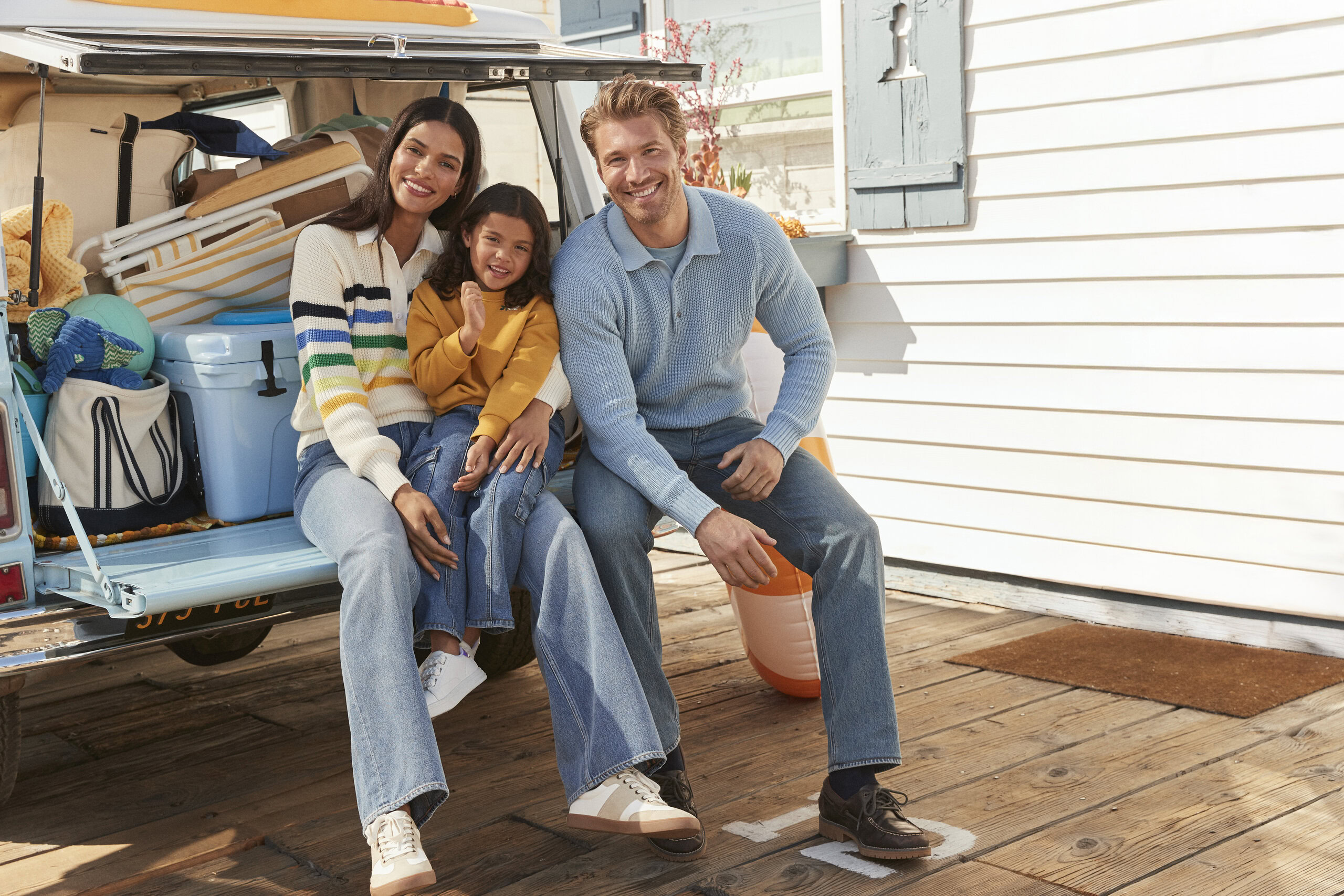 Did Lands’ End Just Become a Must-Buy Retail Stock?