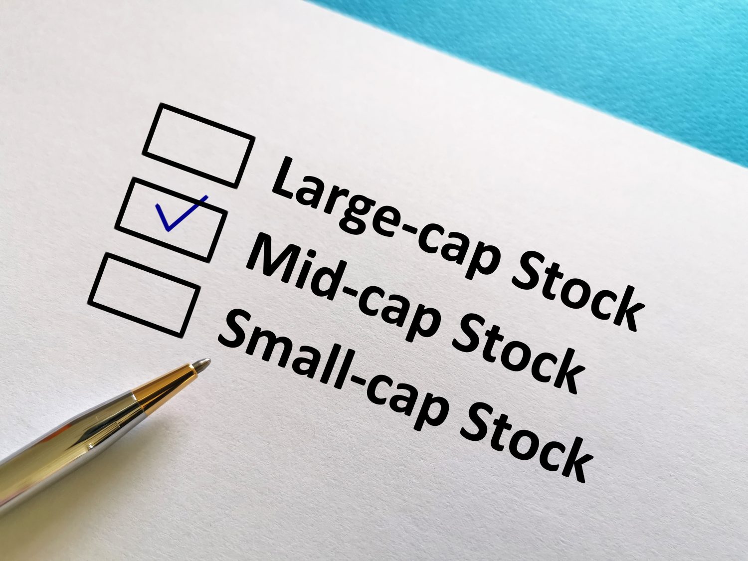 Vanguard’s VXF Captured 194% Over 10 Years While Holding Stocks the S&P 500 Ignores
