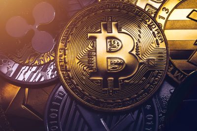 XRP vs Bitcoin: Which Crypto Gives More Returns With $5,000 by December 2026?