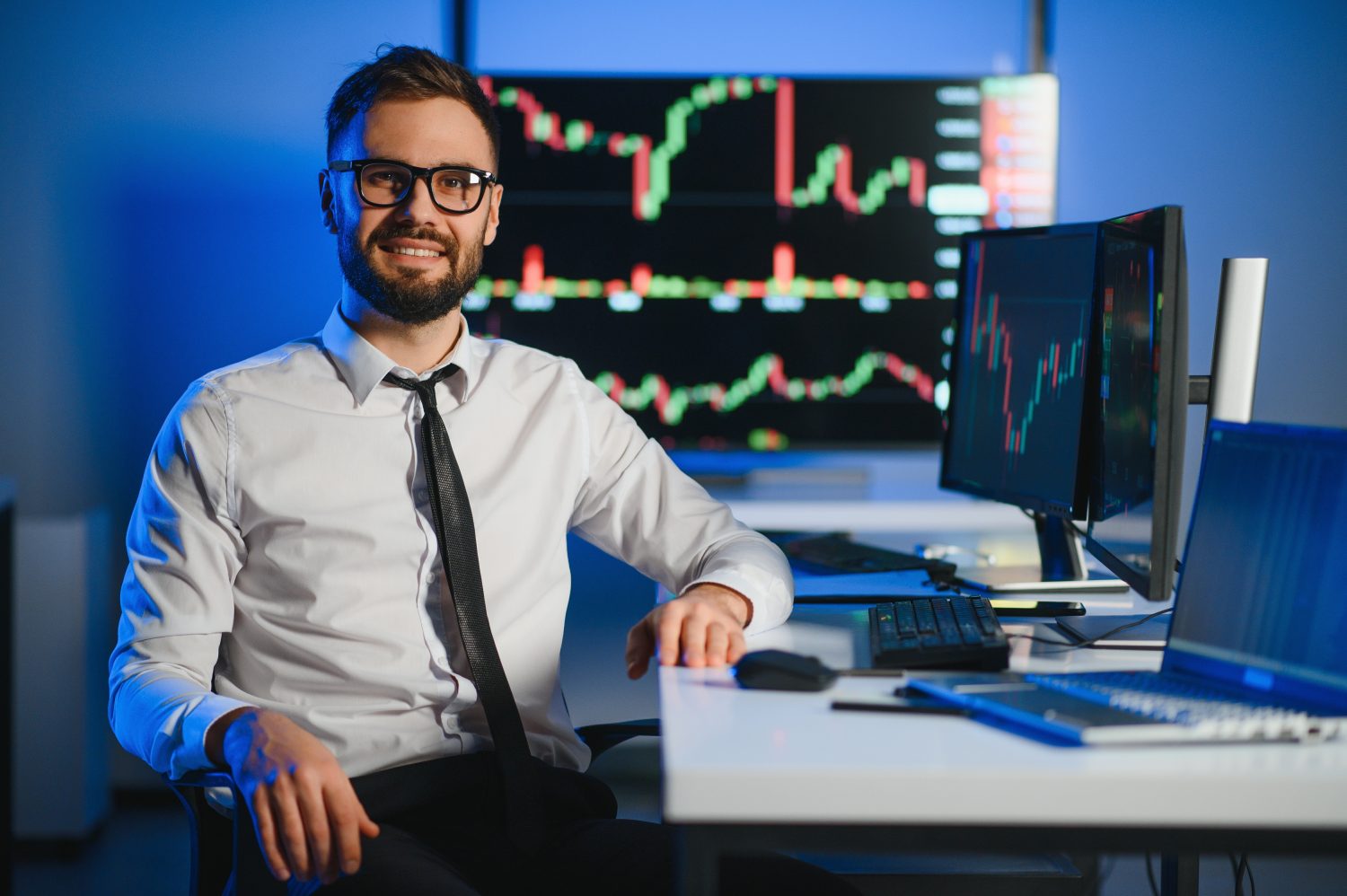 What’s the Best Crypto to Buy With $1,000: XRP or Bitcoin for Huge Returns in 2026?
