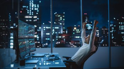 Bitcoin Price Prediction: A Wealth Manager Says BTC Will Hit $200K by 2027