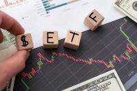 iShares Core S&P Total U.S. Stock Market ETF’s 0.03% Fee and BlackRock Scale Face Off Against Vanguard Total Stock Market ETF’s Structural Advantages