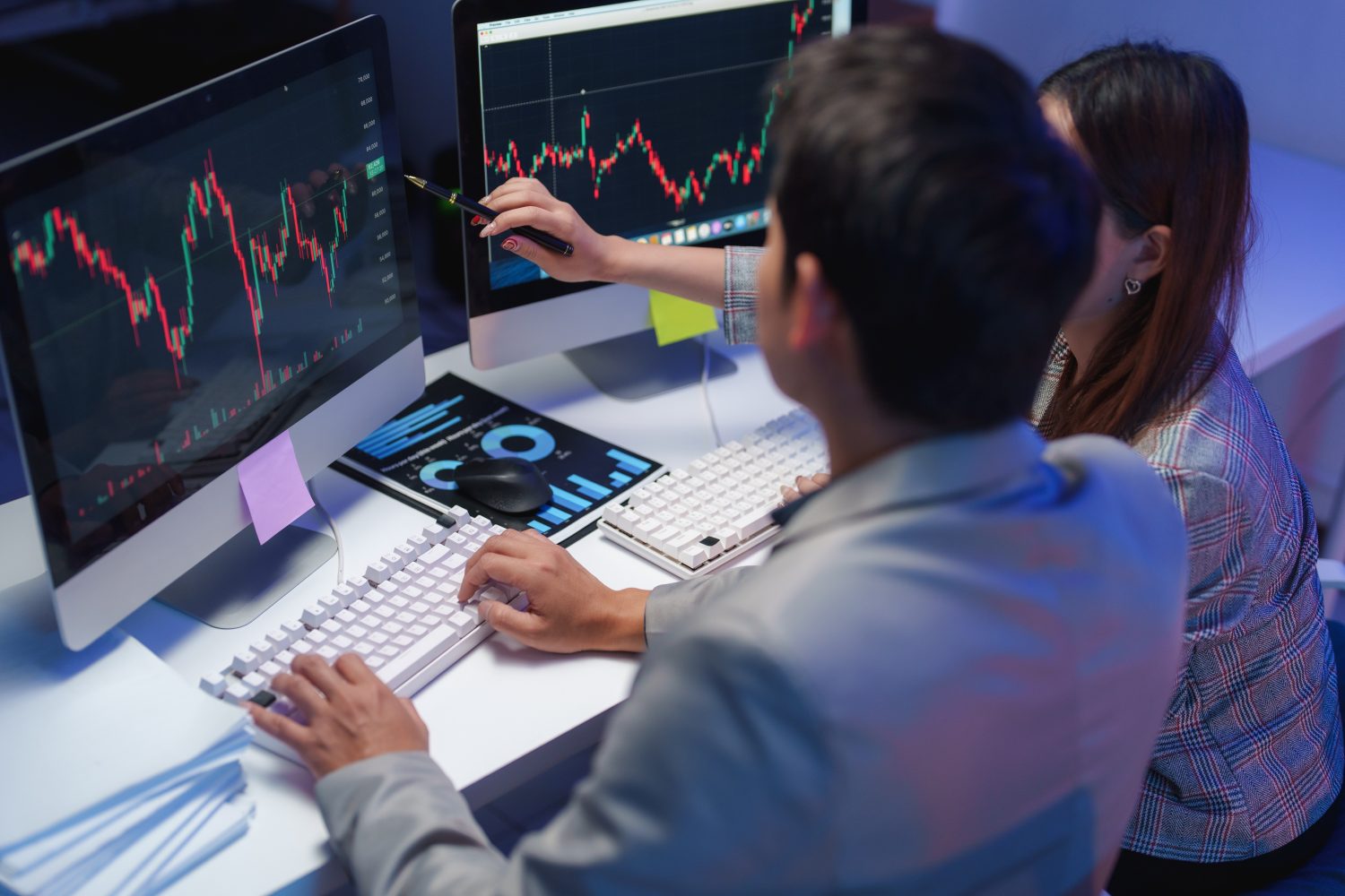 $5,000 in XRP at $1.37 vs Bitcoin at $76K: Which is the Best Crypto to Buy?