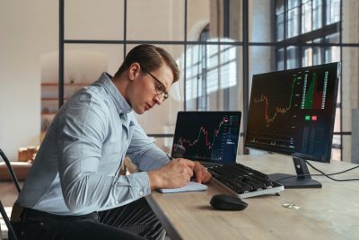 Ripple (XRP) Price Prediction: Vincent Van Code Used AI to Predict XRP at $500