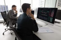 AMZW’s Weekly Payouts Drop 79% as Volatility Collapses; Can Investors Count on Them?